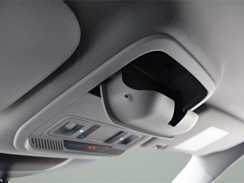 Used 2021 Ford Explorer XLT w/ Equipment Group 202A image 24