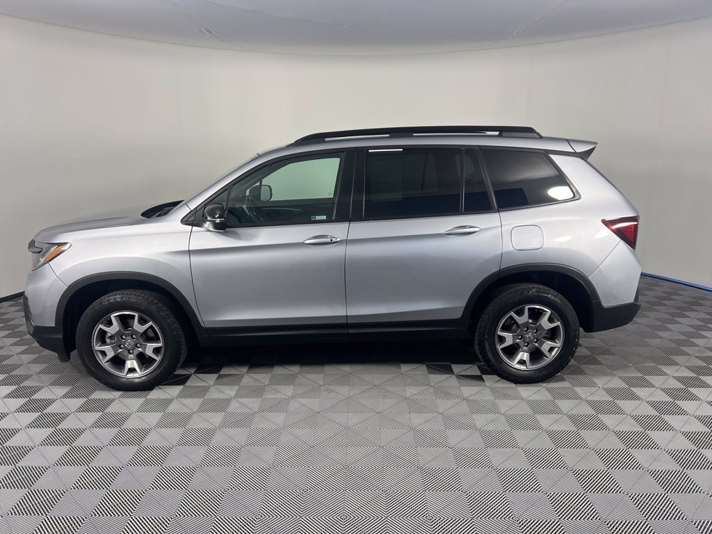 Used 2023 Honda Passport TrailSport image 5