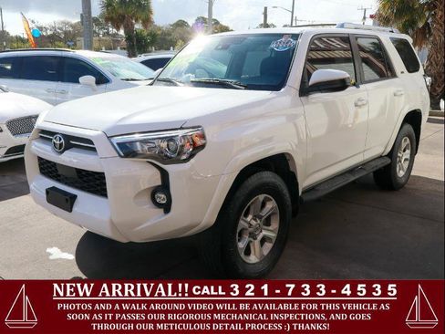 Used 2022 Toyota 4Runner SR5 image 1
