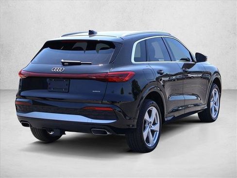 Used 2025 Audi Q5 Premium AWD/4WD image 5