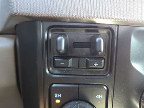 Used 2026 Ford F250 Platinum w/ Platinum Plus Package AWD/4WD image 12