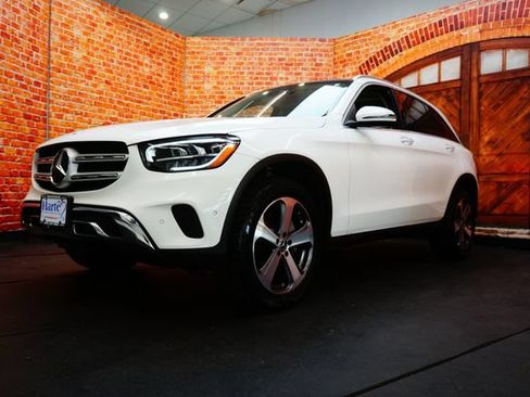 Used 2022 Mercedes-Benz GLC 300 4MATIC image 2