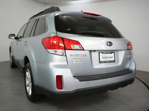 Used 2013 Subaru Outback 2.5i Limited image 7