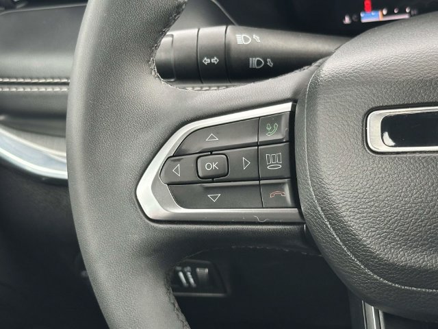 Used 2023 Jeep Compass High Altitude AWD/4WD image 23