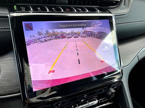 New 2025 Jeep Grand Cherokee L Limited image 29