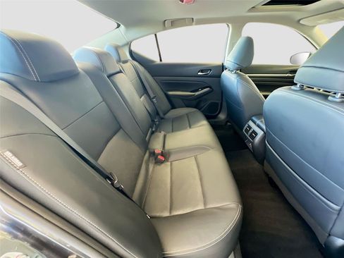 Used 2023 Nissan Altima 2.5 SL AWD/4WD image 26