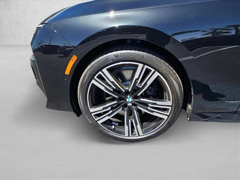 New 2026 BMW 740i RWD image 10