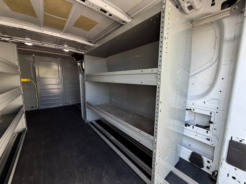 Used 2019 Ford Transit 150 148 Low Roof RWD image 31