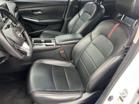 Used 2024 Nissan Sentra SR w/ SR Premium Package image 15