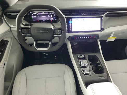 New 2026 Jeep Cherokee Limited AWD/4WD image 17