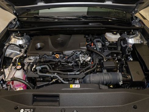 Used 2025 Toyota Camry LE image 17