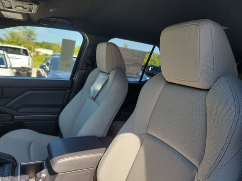 New 2026 Toyota 4Runner SR5 AWD/4WD image 21