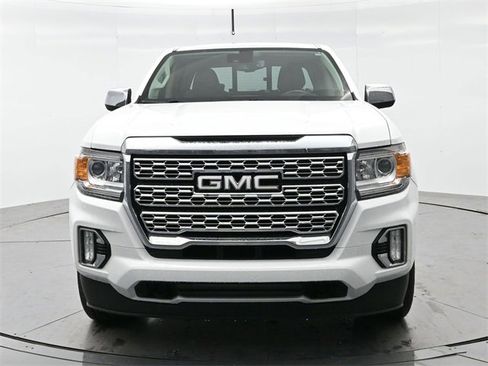 Used 2021 GMC Canyon Denali image 2