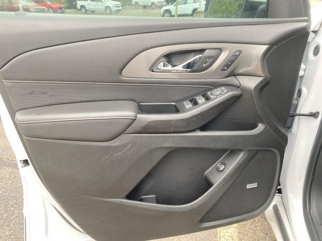 Used 2023 Chevrolet Traverse Premier FWD image 22