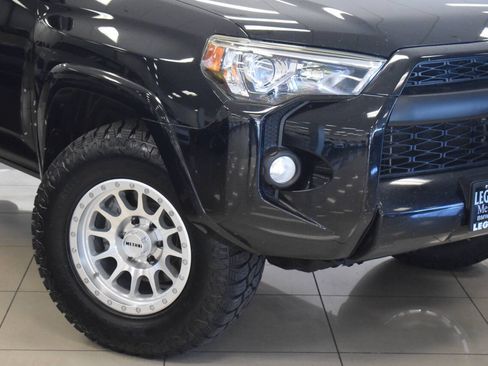 Used 2014 Toyota 4Runner SR5 AWD/4WD image 8