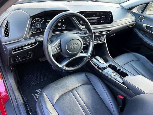 Used 2023 Hyundai Sonata Limited w/ Preferred Accessory Package image 12