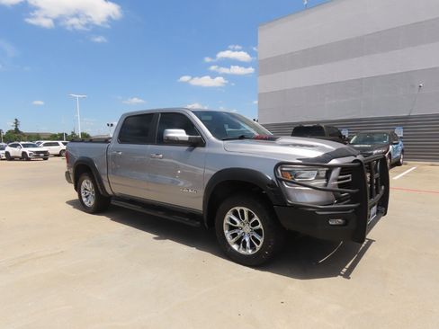 Used 2023 RAM 1500 Laramie AWD/4WD image 7