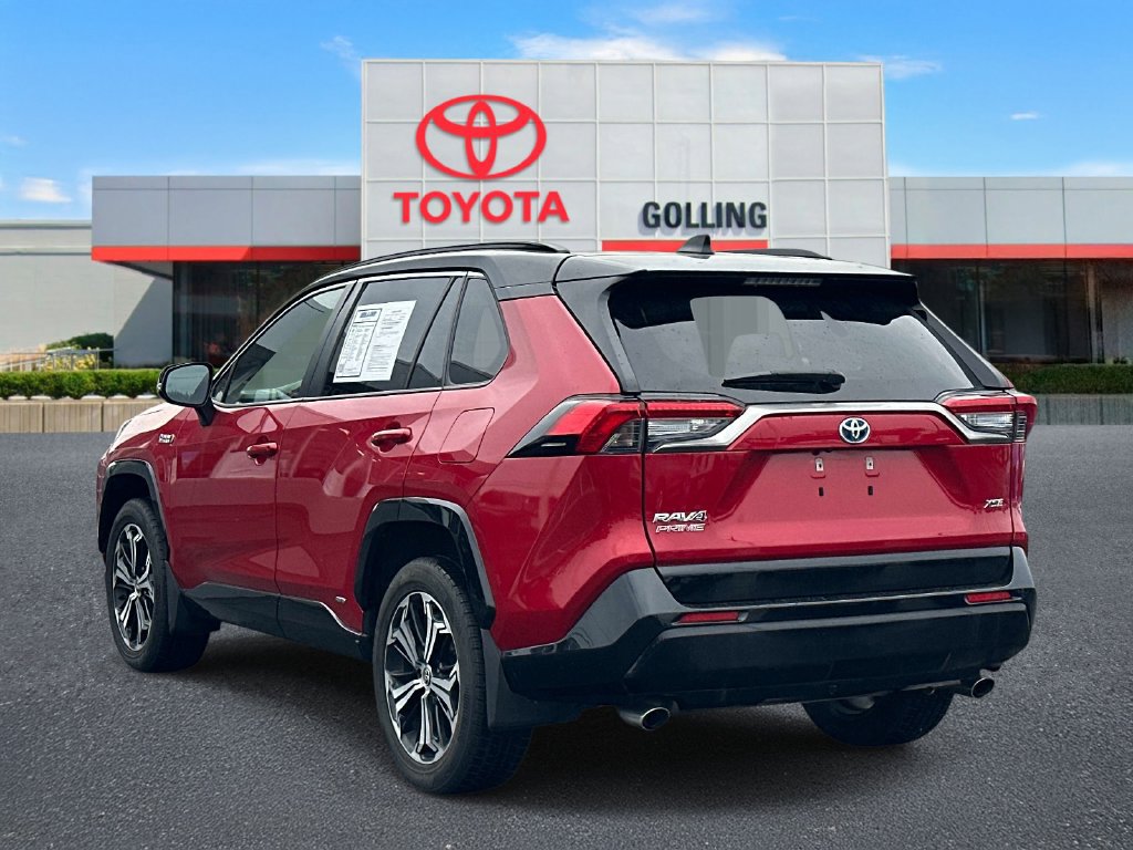 Used 2021 Toyota RAV4 XSE w/ Weather Package AWD/4WD image 4