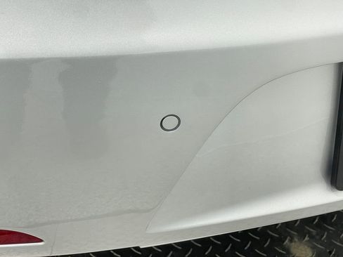 Used 2018 Kia Cadenza Technology image 13