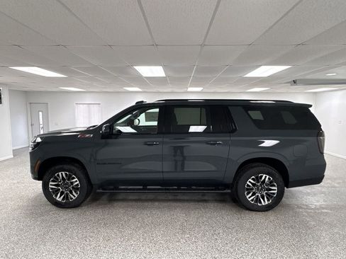New 2026 Chevrolet Suburban Z71 w/ Comfort Package AWD/4WD image 5