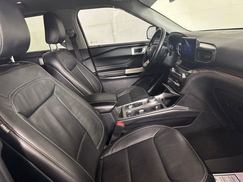 Used 2020 Ford Explorer Limited w/ Equipment Group 310A image 21