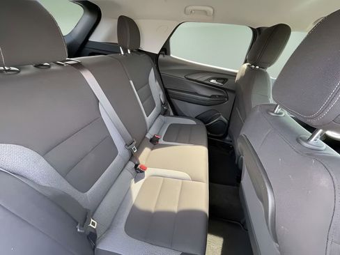 Used 2025 Chevrolet TrailBlazer LT AWD/4WD image 18