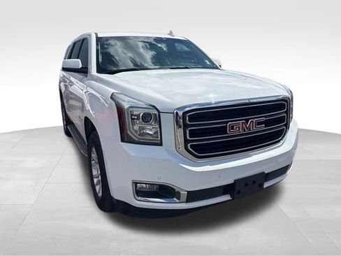 Used 2017 GMC Yukon SLT w/ HD Trailering Package AWD/4WD image 8