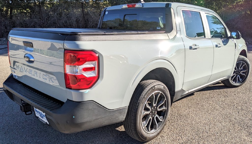 Certified 2024 Ford Maverick Lariat FWD image 3