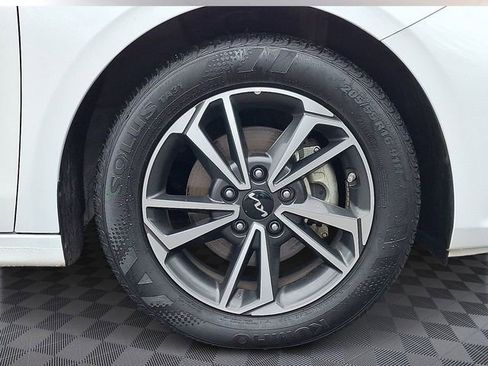 Certified 2024 Kia Forte LXS image 10