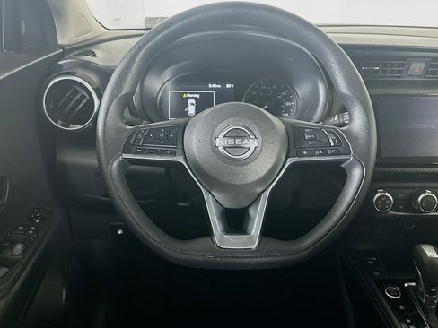 Used 2024 Nissan Kicks SV image 18