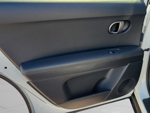 New 2026 Hyundai Ioniq 5 SEL image 10