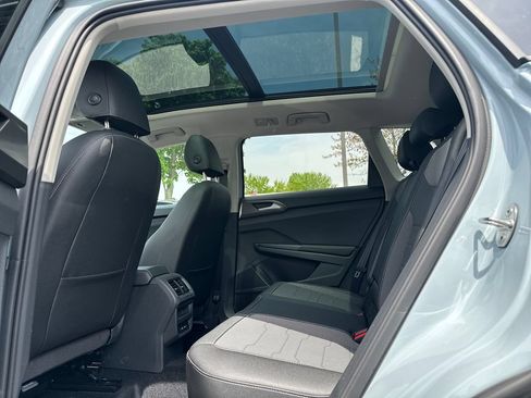 New 2026 Volkswagen Taos SE AWD/4WD image 11