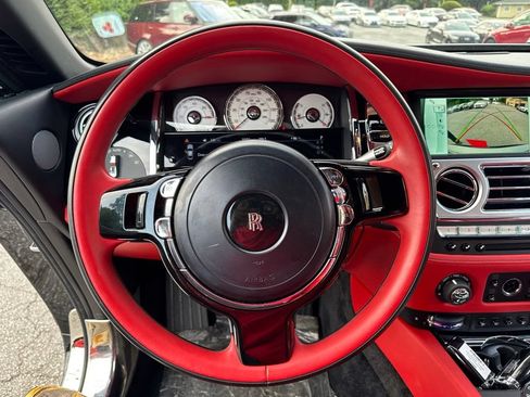 Used 2017 Rolls-Royce Wraith RWD image 12