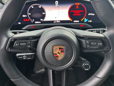 Used 2022 Porsche Taycan 4S image 23