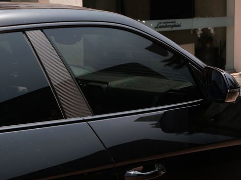 Used 2023 Lamborghini Urus S image 13