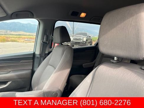 Used 2020 Honda Odyssey EX image 11