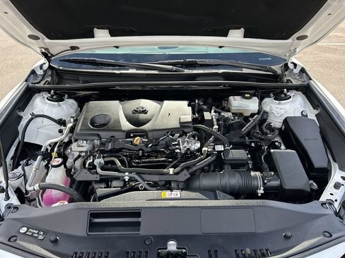 Used 2022 Toyota Camry XLE FWD image 30