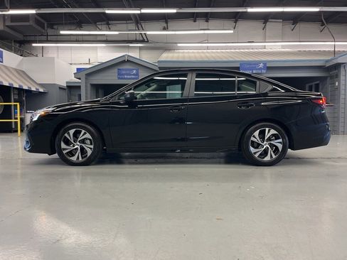 Certified 2025 Subaru Legacy image 4