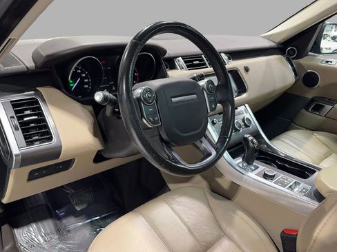 Used 2017 Land Rover Range Rover Sport SE image 17