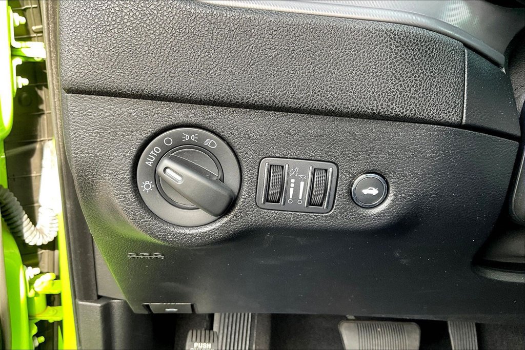 Used 2023 Dodge Charger R/T RWD image 39