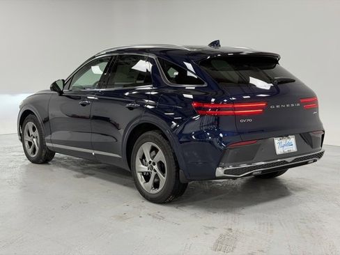 New 2026 Genesis GV70 2.5T Advanced image 3