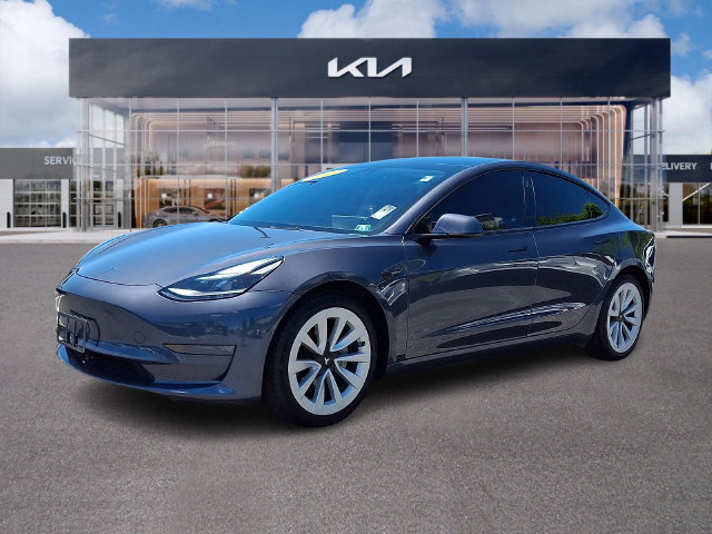 Used 2022 Tesla Model 3 Long Range AWD/4WD image 3