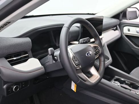 New 2026 Ford Explorer Active image 16