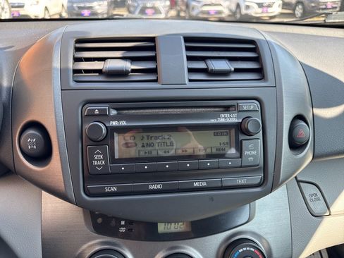Used 2012 Toyota RAV4 4WD w/ Value Pkg image 23
