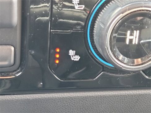 Used 2022 Chevrolet Silverado 1500 LT image 22