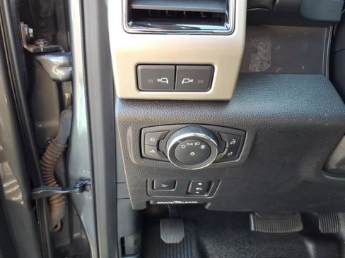 Used 2021 Ford F250 Lariat w/ Lariat Ultimate Package AWD/4WD image 20