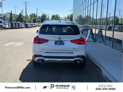 Used 2024 BMW X3 xDrive30i w/ Premium Package w/ZPA AWD/4WD image 4