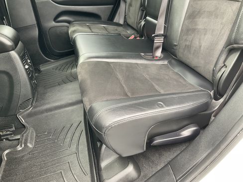 Used 2022 Jeep Grand Cherokee Laredo X AWD/4WD image 39