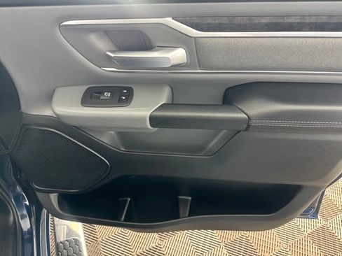 Used 2022 RAM 1500 Big Horn AWD/4WD image 23