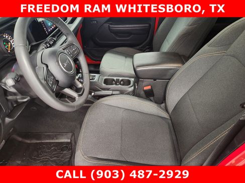 Used 2025 Jeep Wrangler Unlimited Sport AWD/4WD image 8